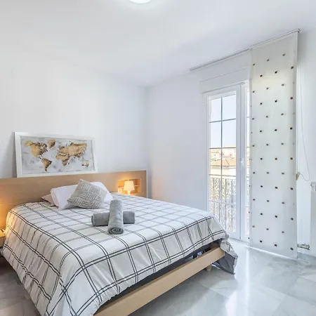 Holiday home Con Piscina A 10 Minutos De Granada Ogijares